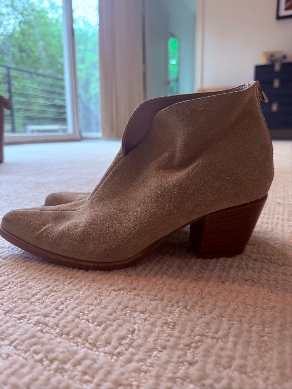 Vince Women's Taupe Suede Ankle Booties - Brand Unspecified